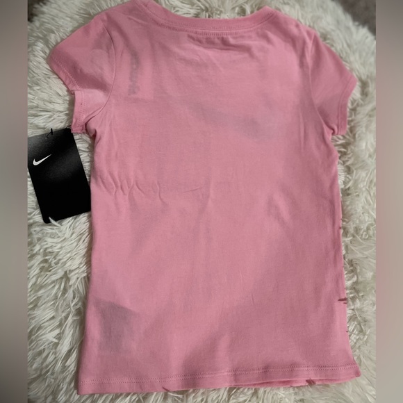 Nike NWT Sparkle Swoosh T-shirt | Size 4T - Picture 5 of 6